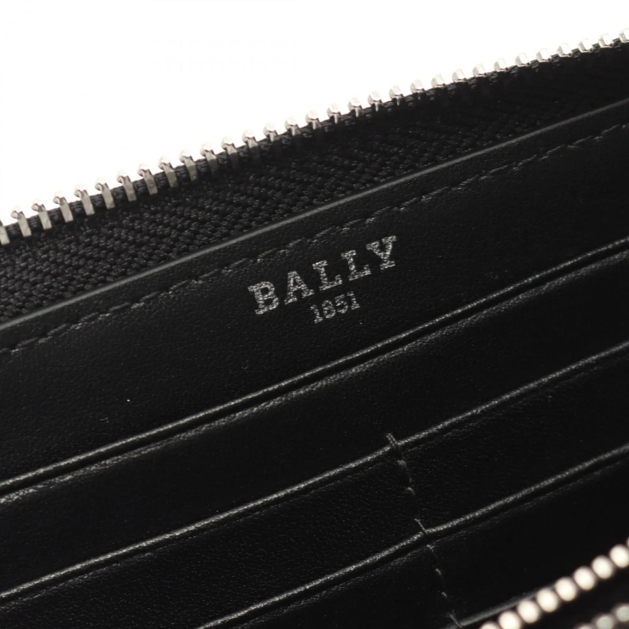 Bally  Leather Long Wallet (Bi-Fold) (Pre-Owned)