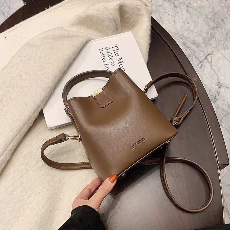 Bolsa Leather Luxury Handbag