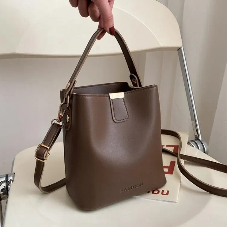 Bolsa Leather Luxury Handbag