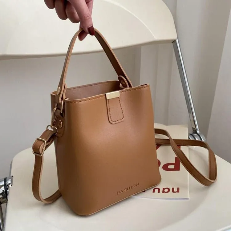 Bolsa Leather Luxury Handbag