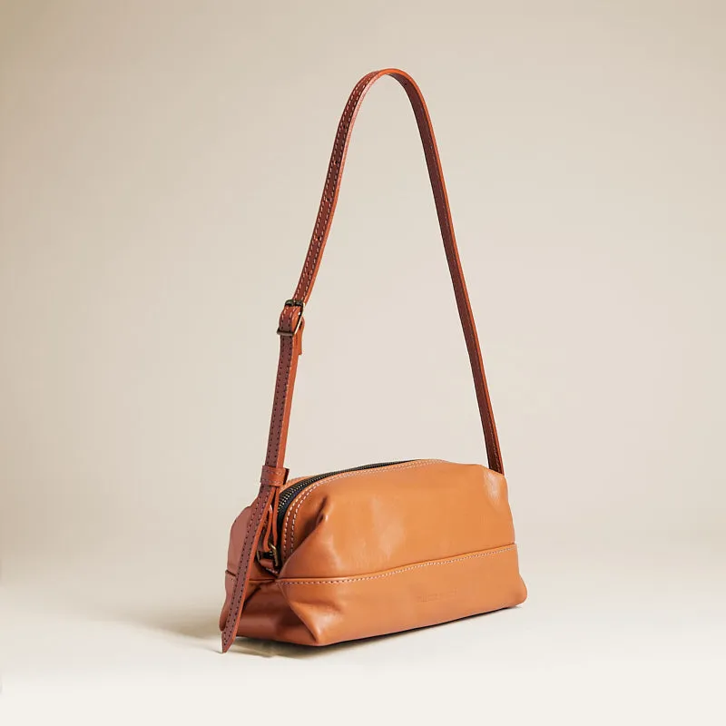 Bon Bon East West Baguette - Leather Tan