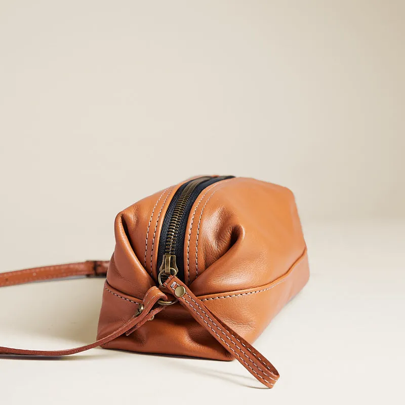 Bon Bon East West Baguette - Leather Tan