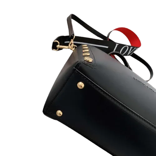 Bucket handbag