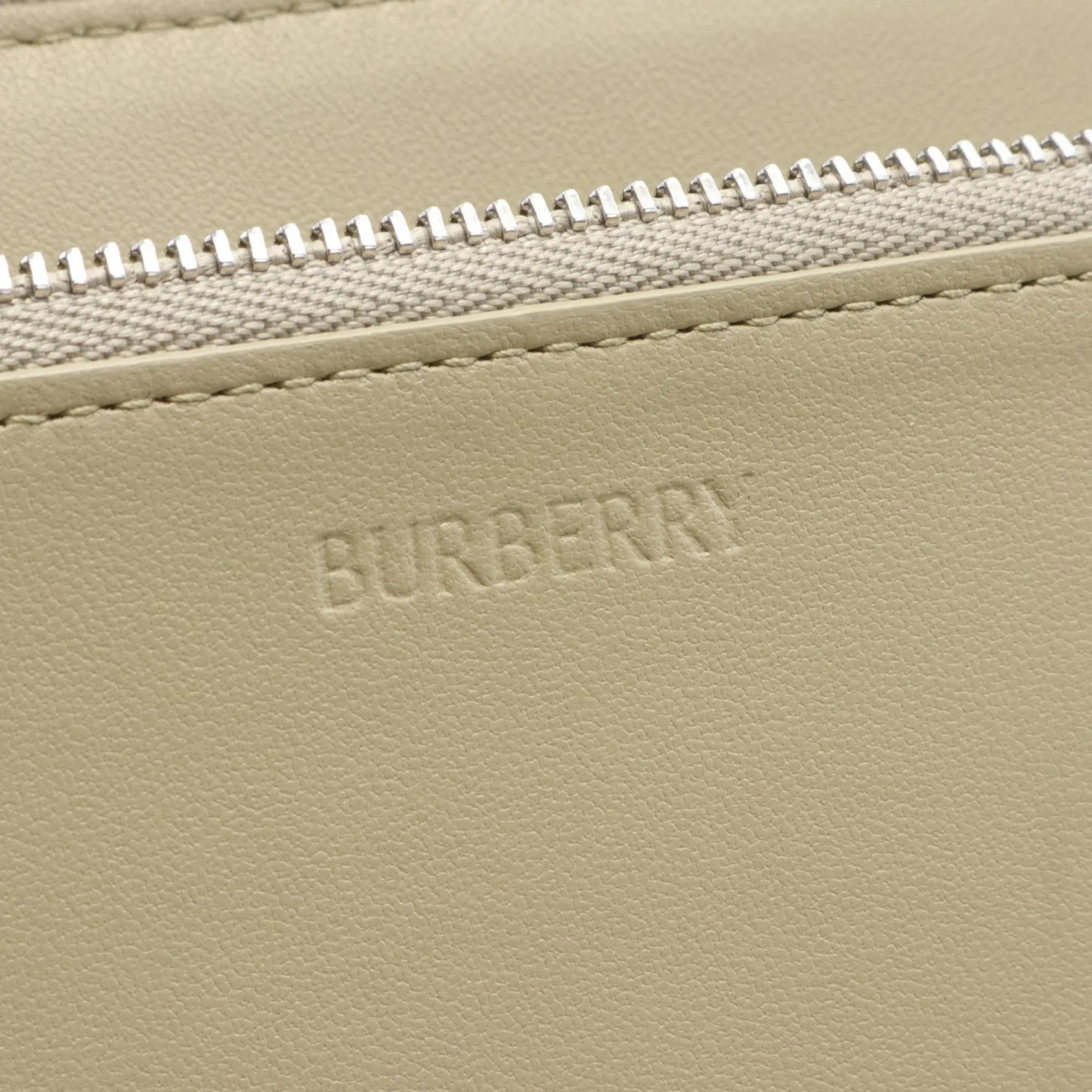Burberry    Canvas Wallet (Bi-Fold) (Pre-Owned)