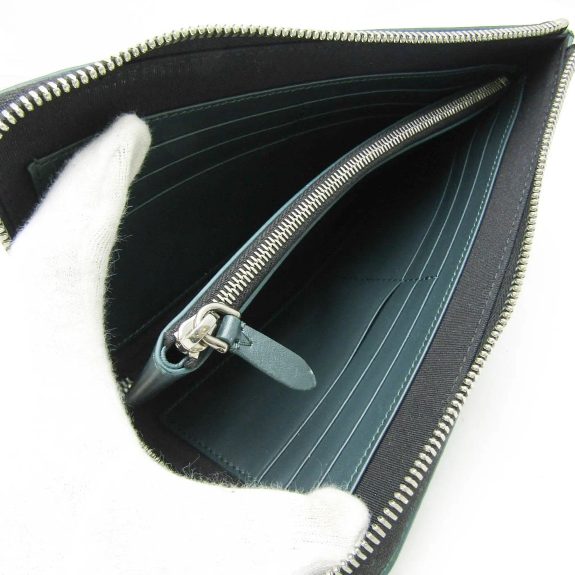 Burberry -  Leather Clutch Bag (Pre-Owned)