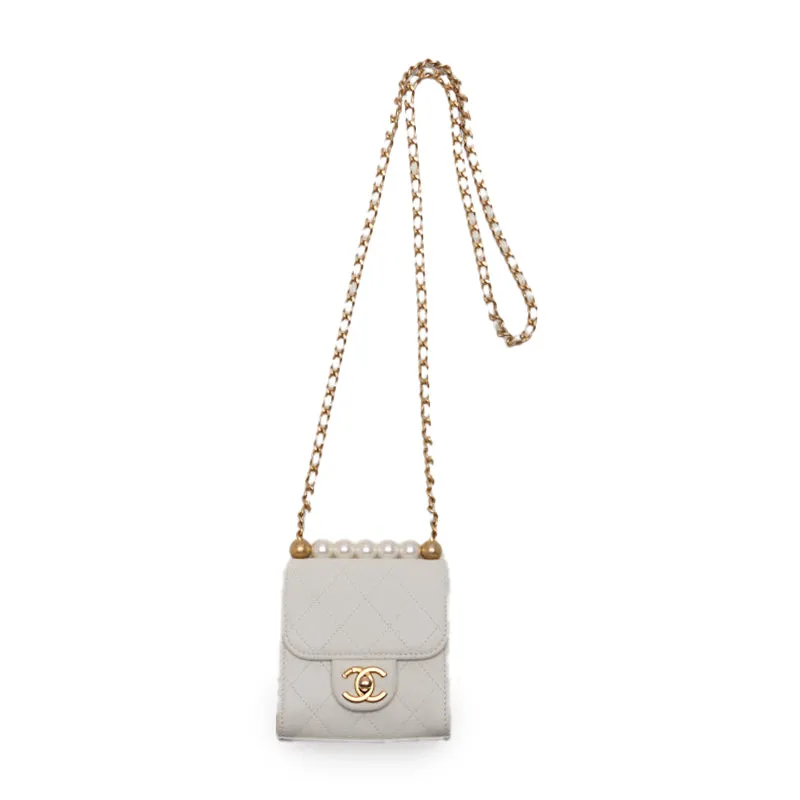 CHANEL ??CHANEL??Mini Trace Pearl Chain Sder  White  Shoulder Bag Mini Shellder Bag  Bag Hybrid ?? Ship??