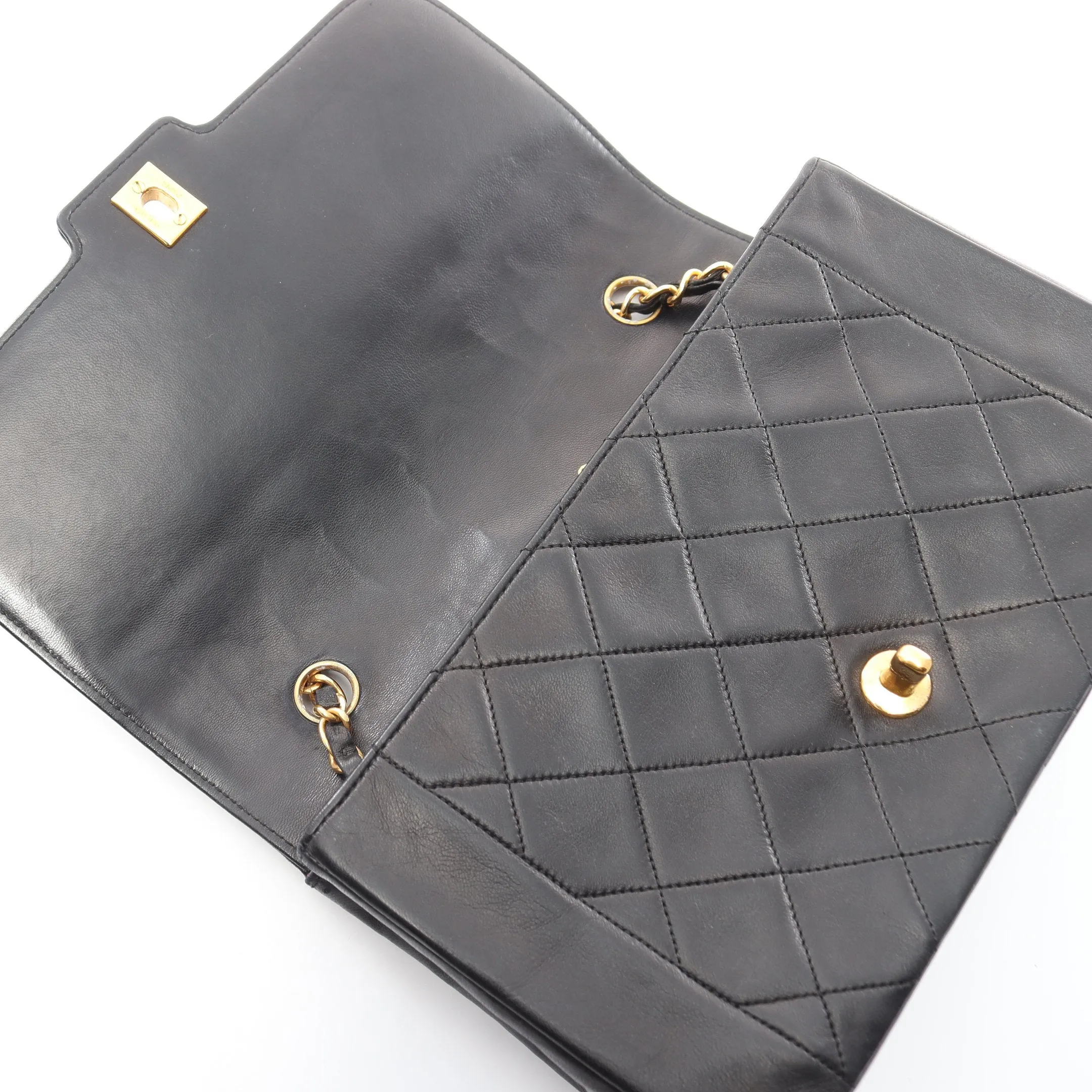 Chanel Diana Flap Chain Shoulder Bag Lambskin Black Gold Hardware Vintage 875930