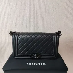 Chanel Preloved Leboy Bag 5010102 Black Leather Shoulder Bag