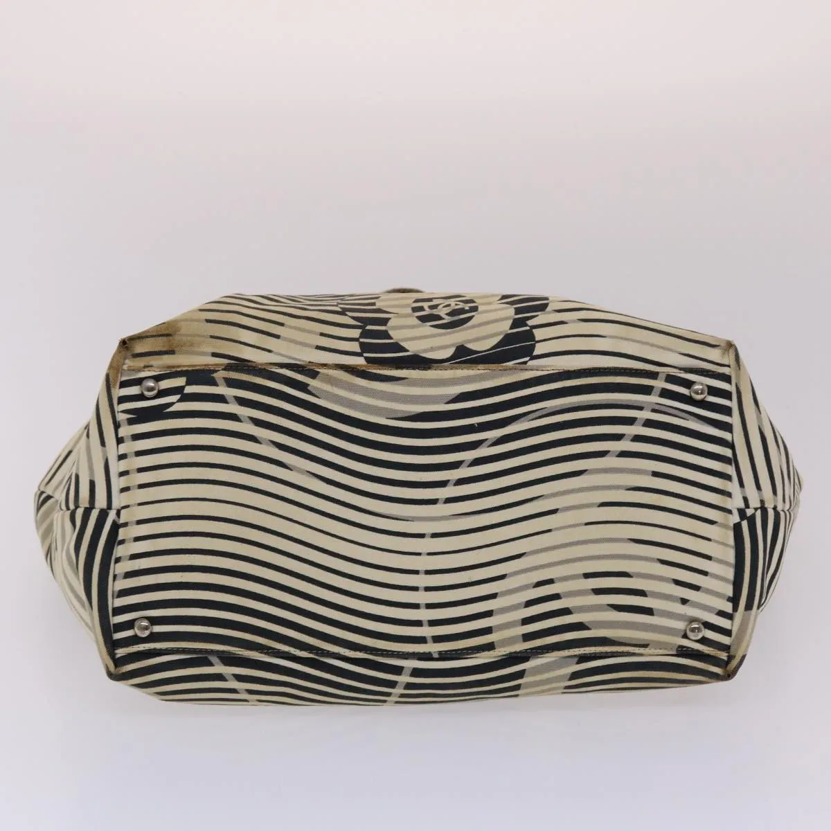 CHANEL Shoulder Bag Canvas White CC Auth bs6944
