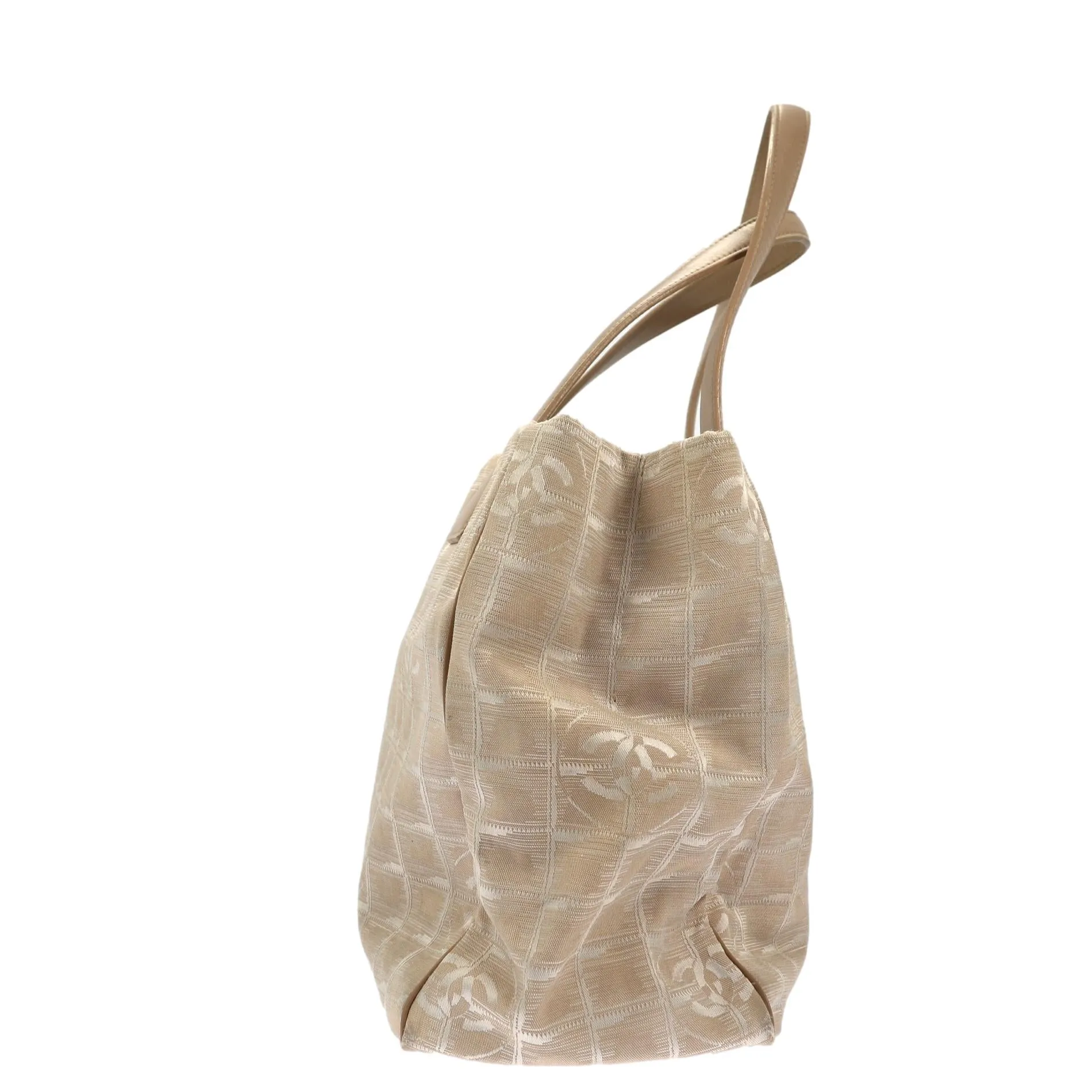 CHANEL Shoulder Bag in Beige Fabric