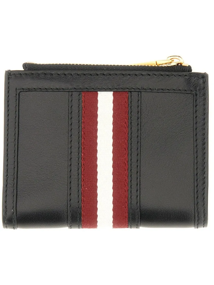 Compact Portfolio With Striped Accent