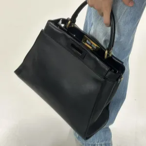 Fendi Black Leather Preloved Shoulder Bag with Strap