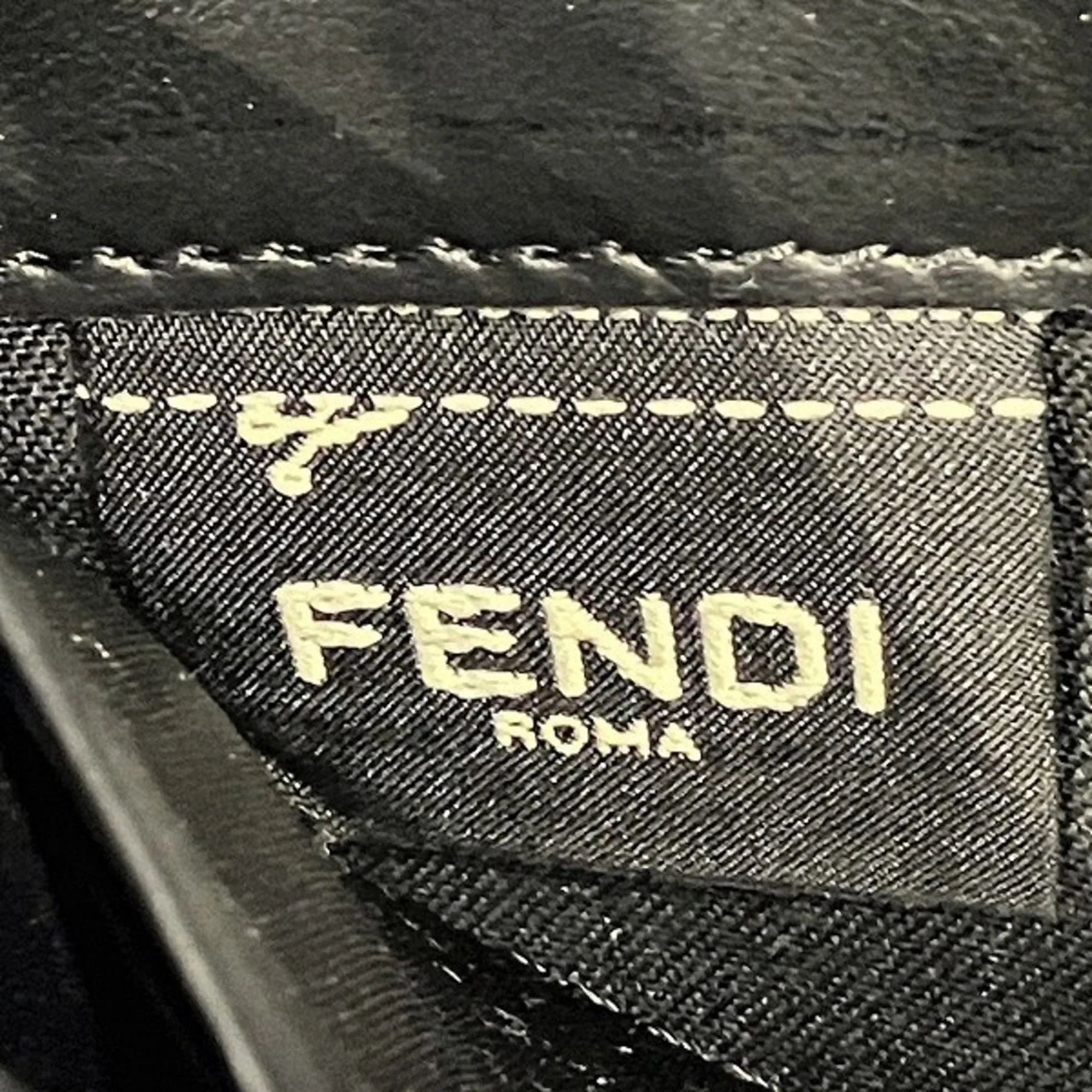 Fendi Leather Long Wallet (Bi-Fold) (Pre-Owned)