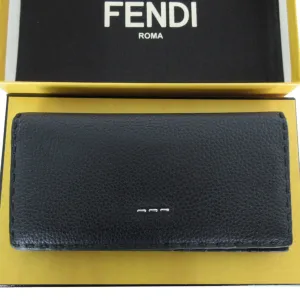 Fendi Leather Long Wallet (Bi-Fold) (Pre-Owned)
