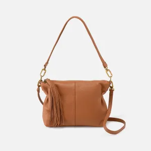 Kori Crossbody In Pebbled Leather - Warm Honey