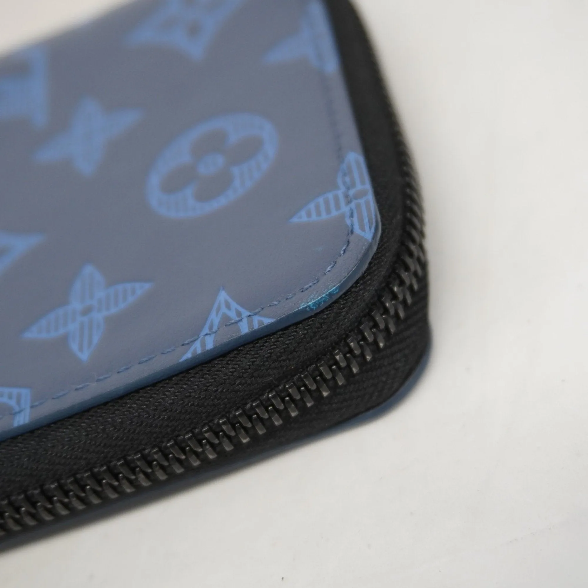 Louis Vuitton blue Navy Long Wallet (Bi-Fold) (Pre-Owned)