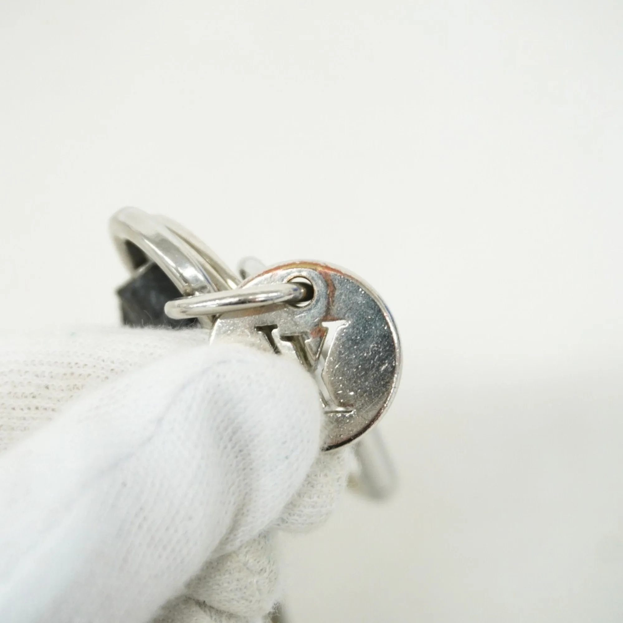 Louis Vuitton Keyring (Pre-Owned)