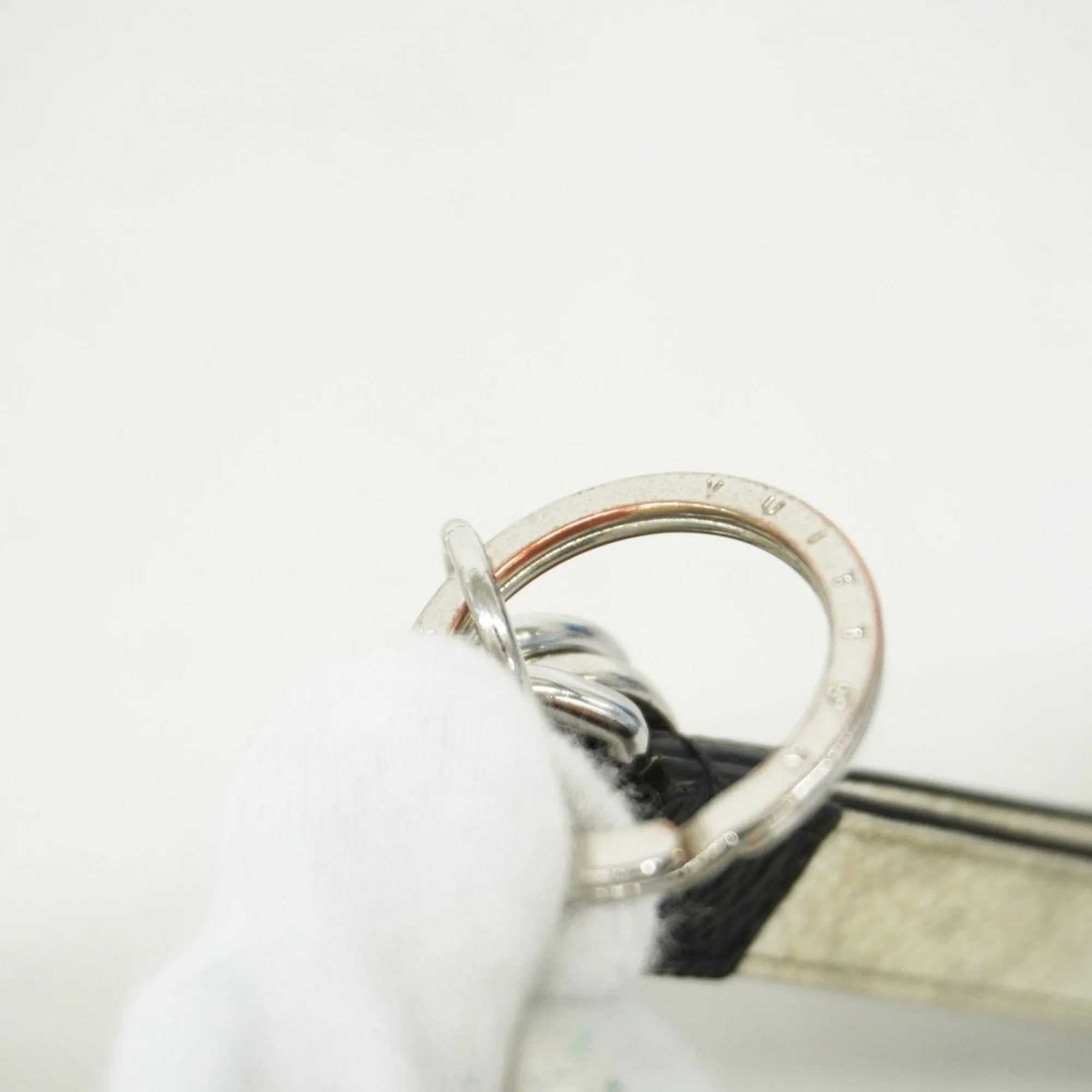 Louis Vuitton Keyring (Pre-Owned)