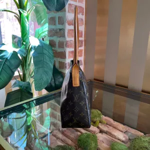 LOUIS VUITTON Looping MM Monogram Shoulder Bag
