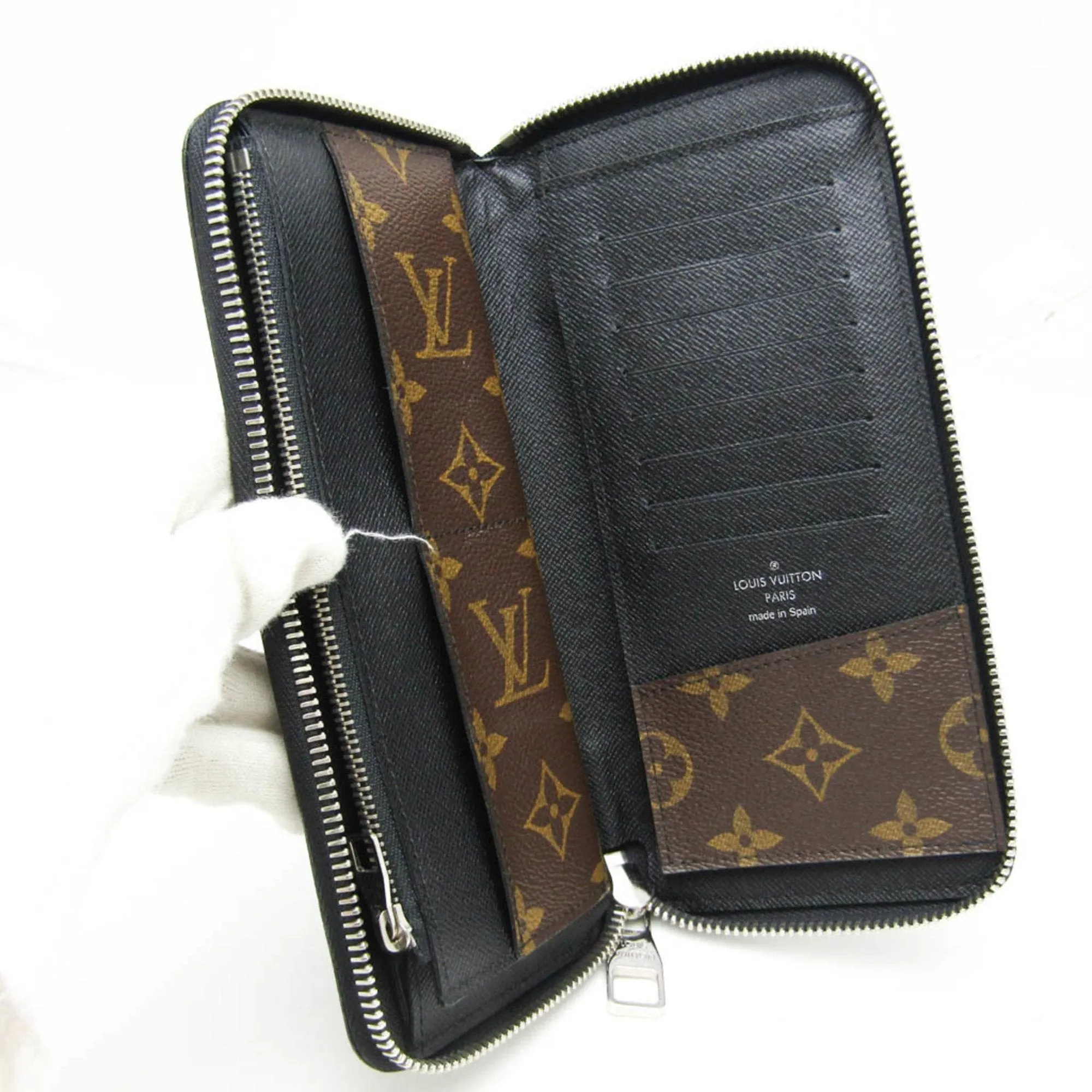 Louis Vuitton  Monogram Leather Long Wallet (Bi-Fold) (Pre-Owned)