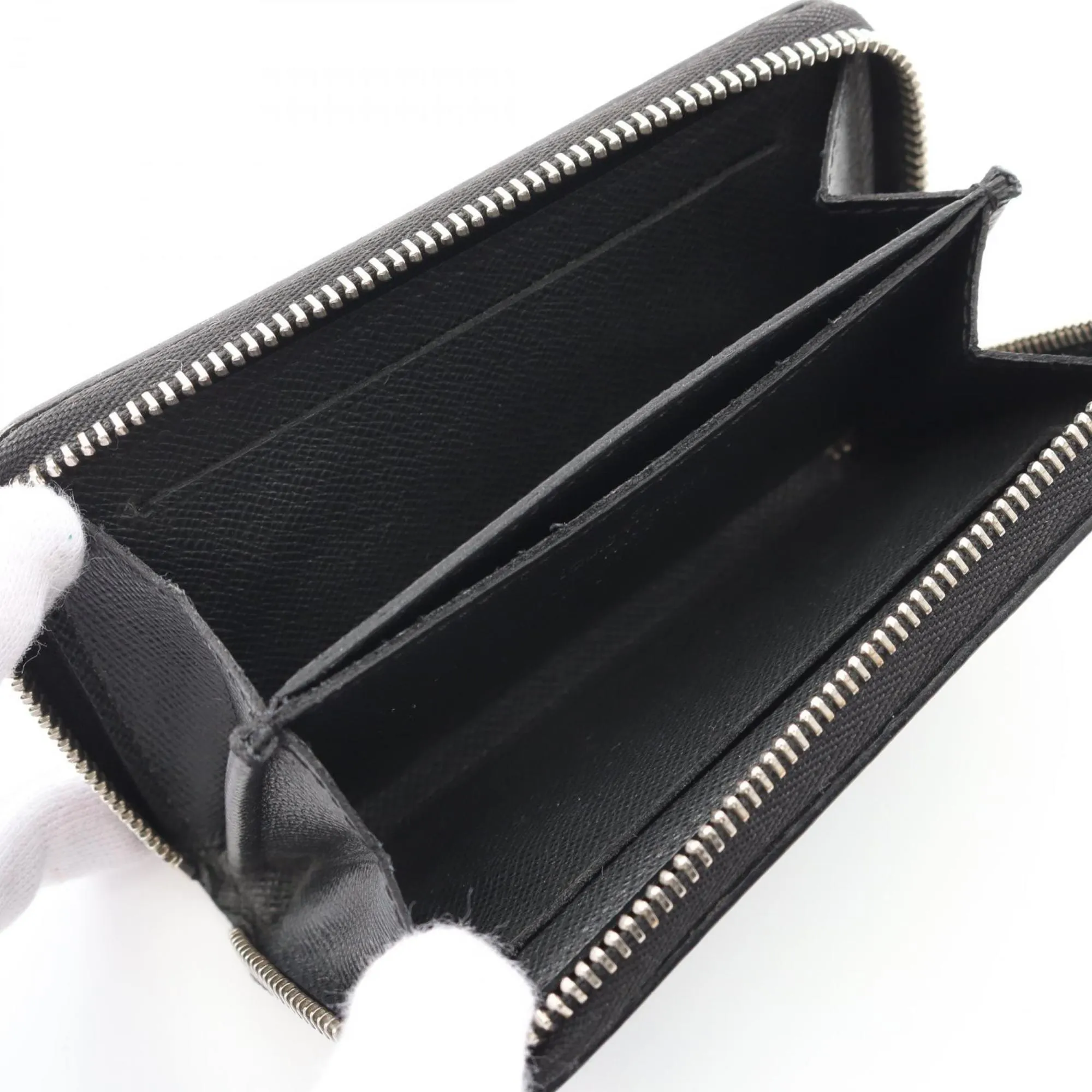 Louis Vuitton Taiga Leather Leather Coin Purse/Coin Case (Pre-Owned)