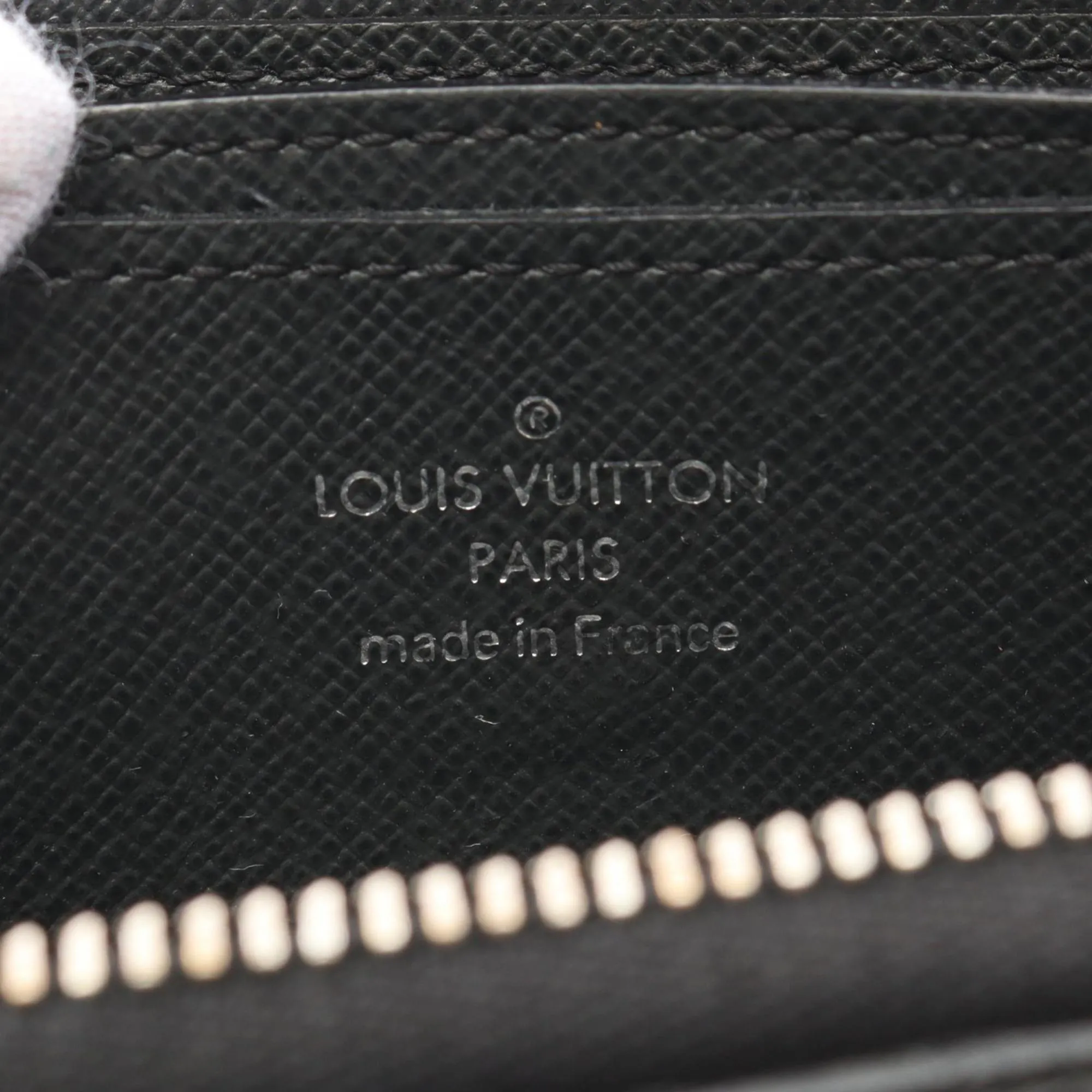 Louis Vuitton Taiga Leather Leather Coin Purse/Coin Case (Pre-Owned)