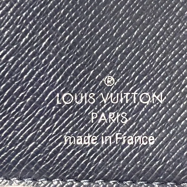 Louis Vuitton Taiga Portefeuille Brazza Wallet