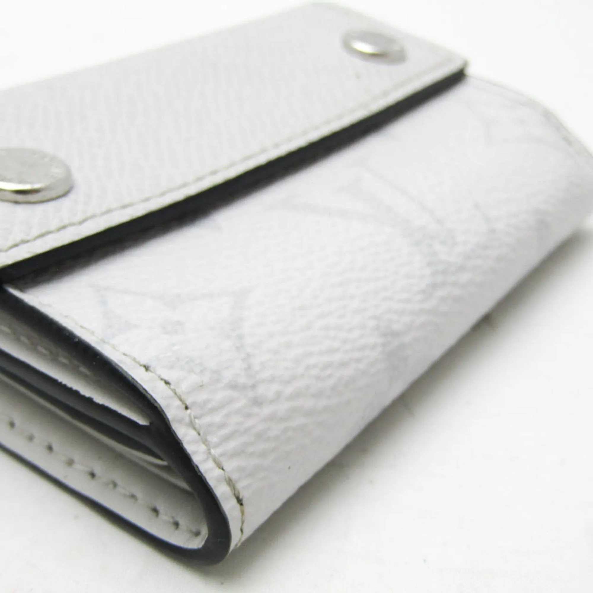 Louis Vuitton Taiga Taiga Leather Monogram Wallet (Tri-Fold) (Pre-Owned)