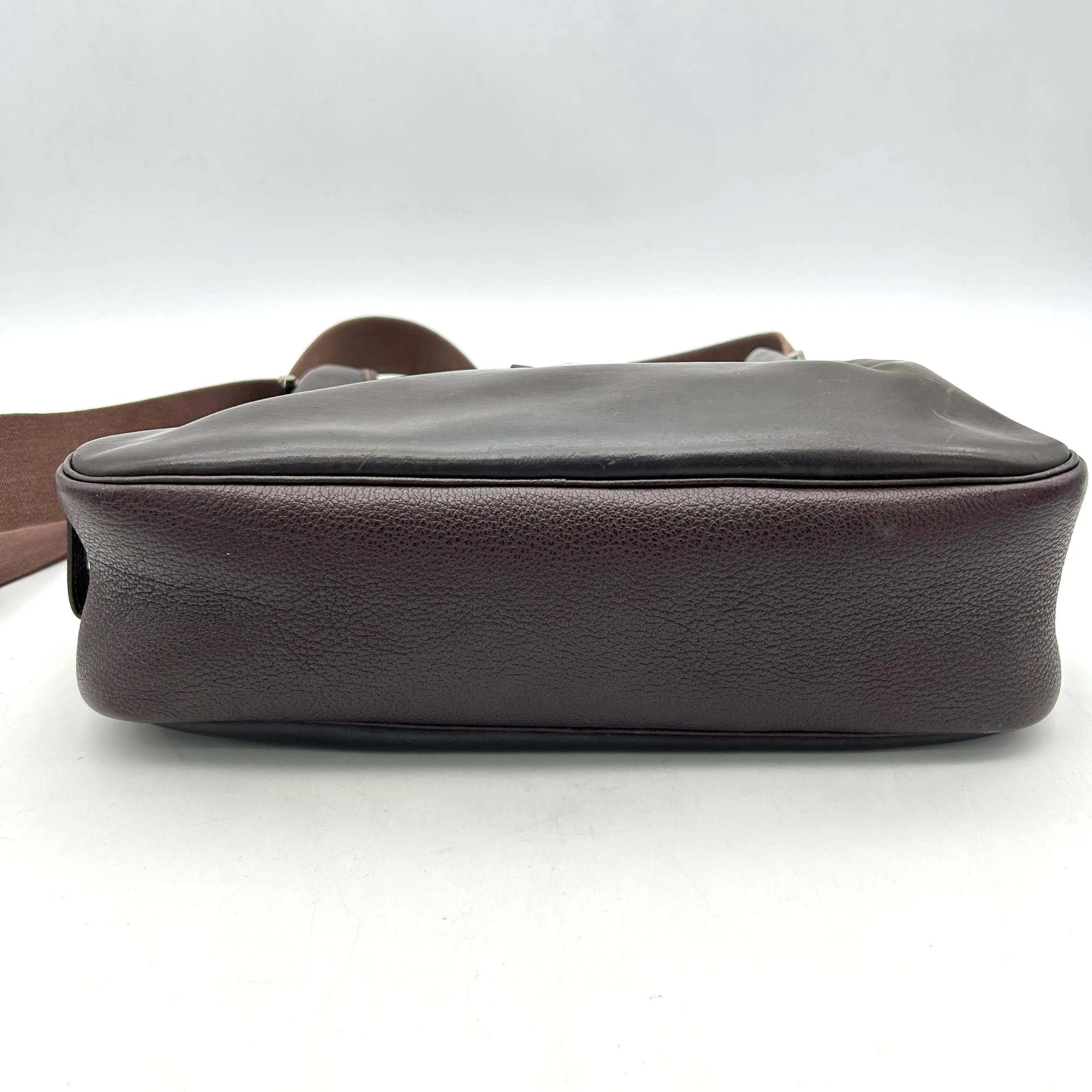 Pre-owned Hermes Leather Shoulder Bag Engraved ??D Silver Hardware Sako HERMES Shoulder Bag ITV9SIH7B2V2
