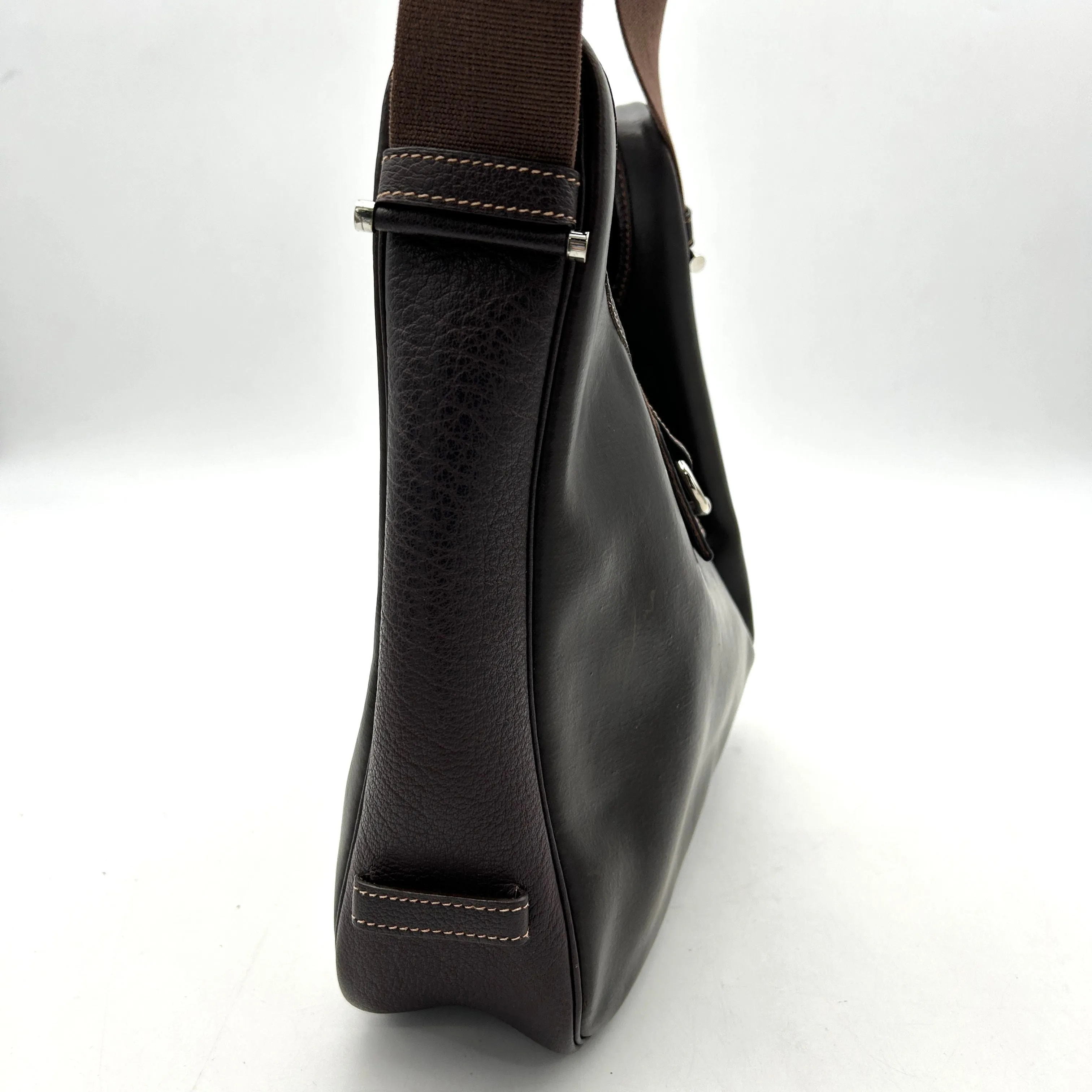 Pre-owned Hermes Leather Shoulder Bag Engraved ??D Silver Hardware Sako HERMES Shoulder Bag ITV9SIH7B2V2