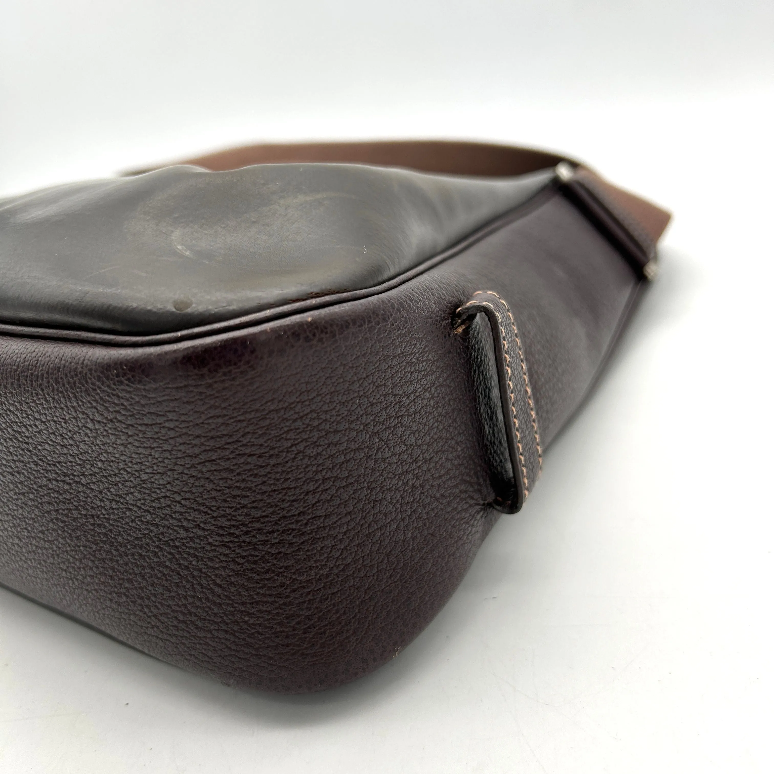Pre-owned Hermes Leather Shoulder Bag Engraved ??D Silver Hardware Sako HERMES Shoulder Bag ITV9SIH7B2V2