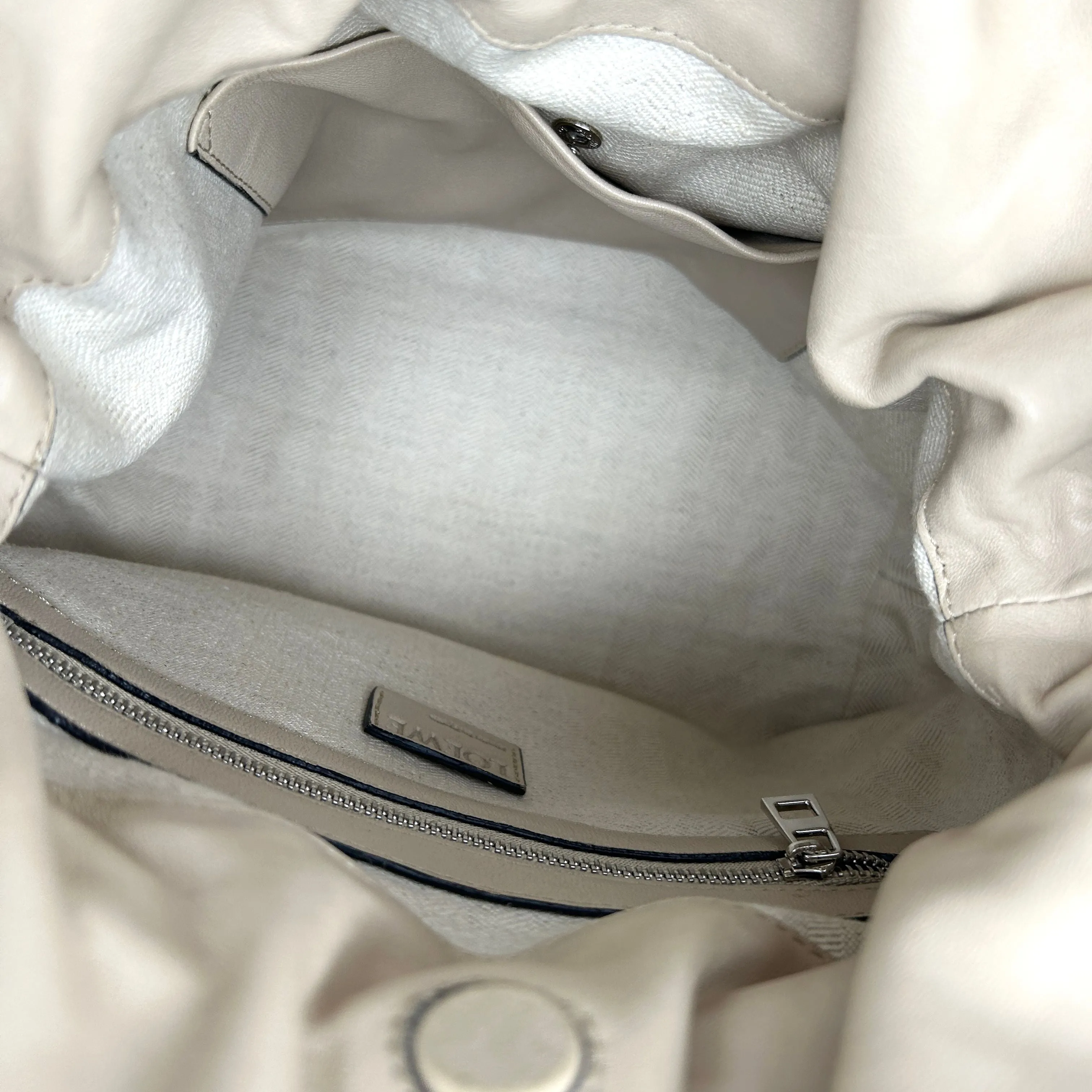 Pre-owned Loewe  Flamenco Knot Leather Shoulder Bag ITSPKVHXQRD9