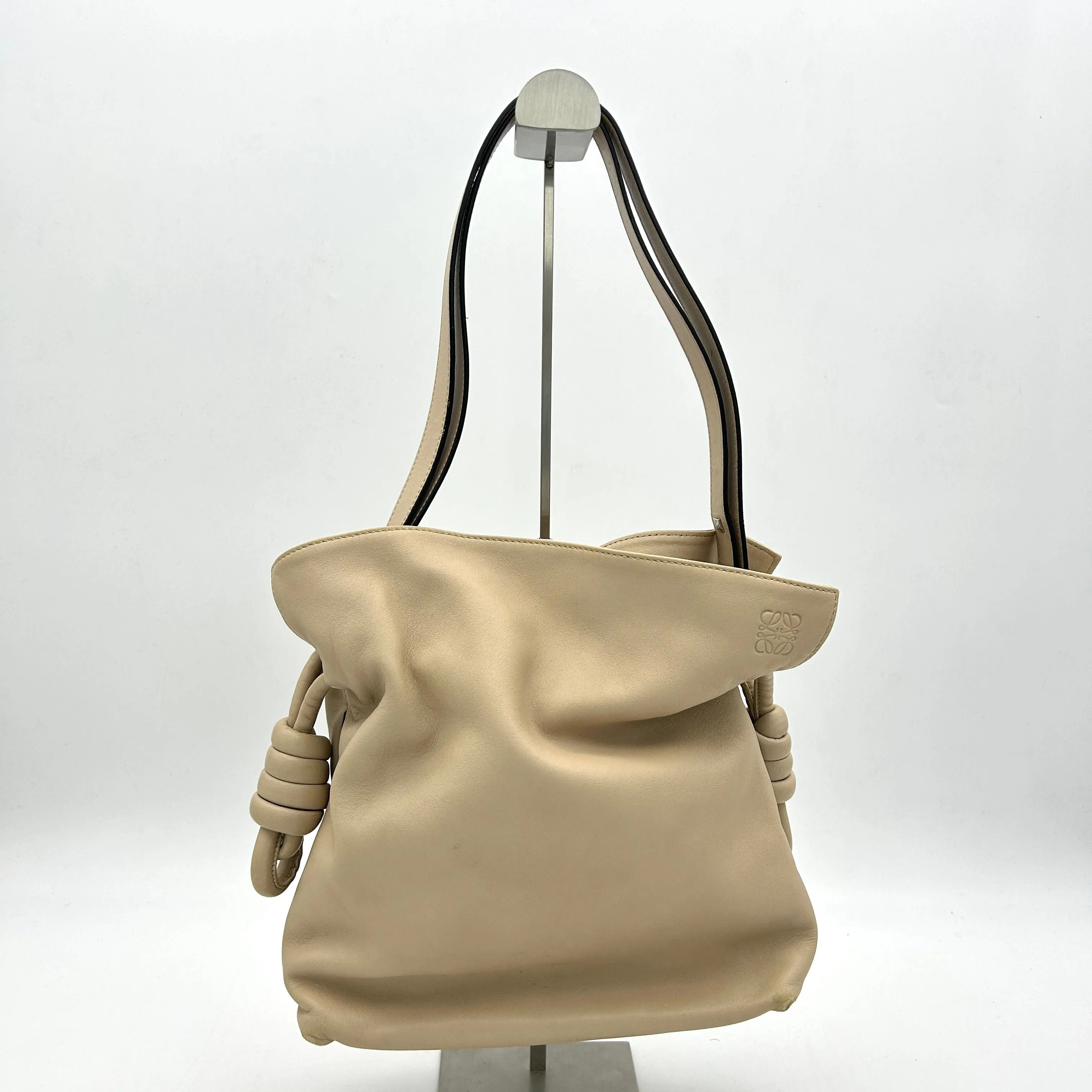 Pre-owned Loewe  Flamenco Knot Leather Shoulder Bag ITSPKVHXQRD9