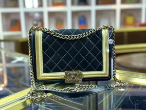 Preloved Chanel Boy Bag Black Quilted Leather Shoulder Bag