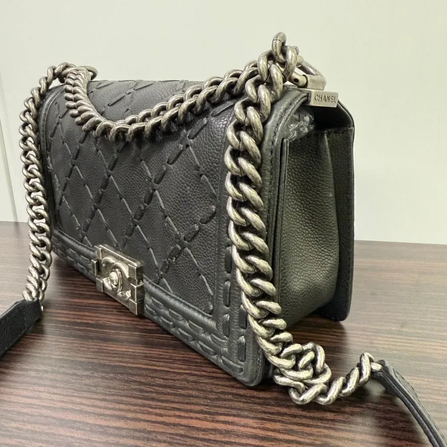 Preloved Chanel Caviar Leather LeBoy Flap Bag Medium NG6716 Black Shoulder Bag