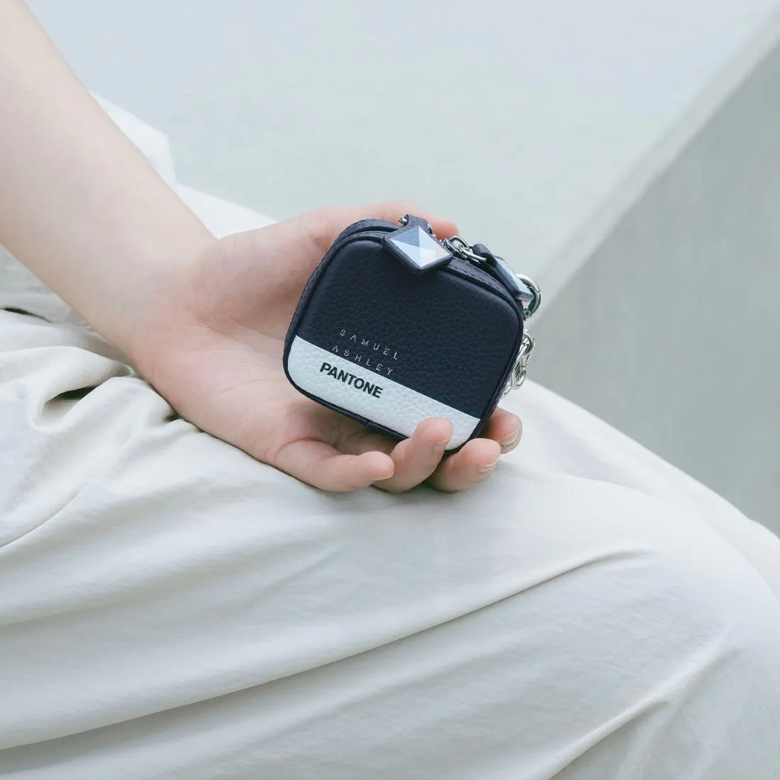 Samuel Ashley x Pantone Leather Key Chain Pouch