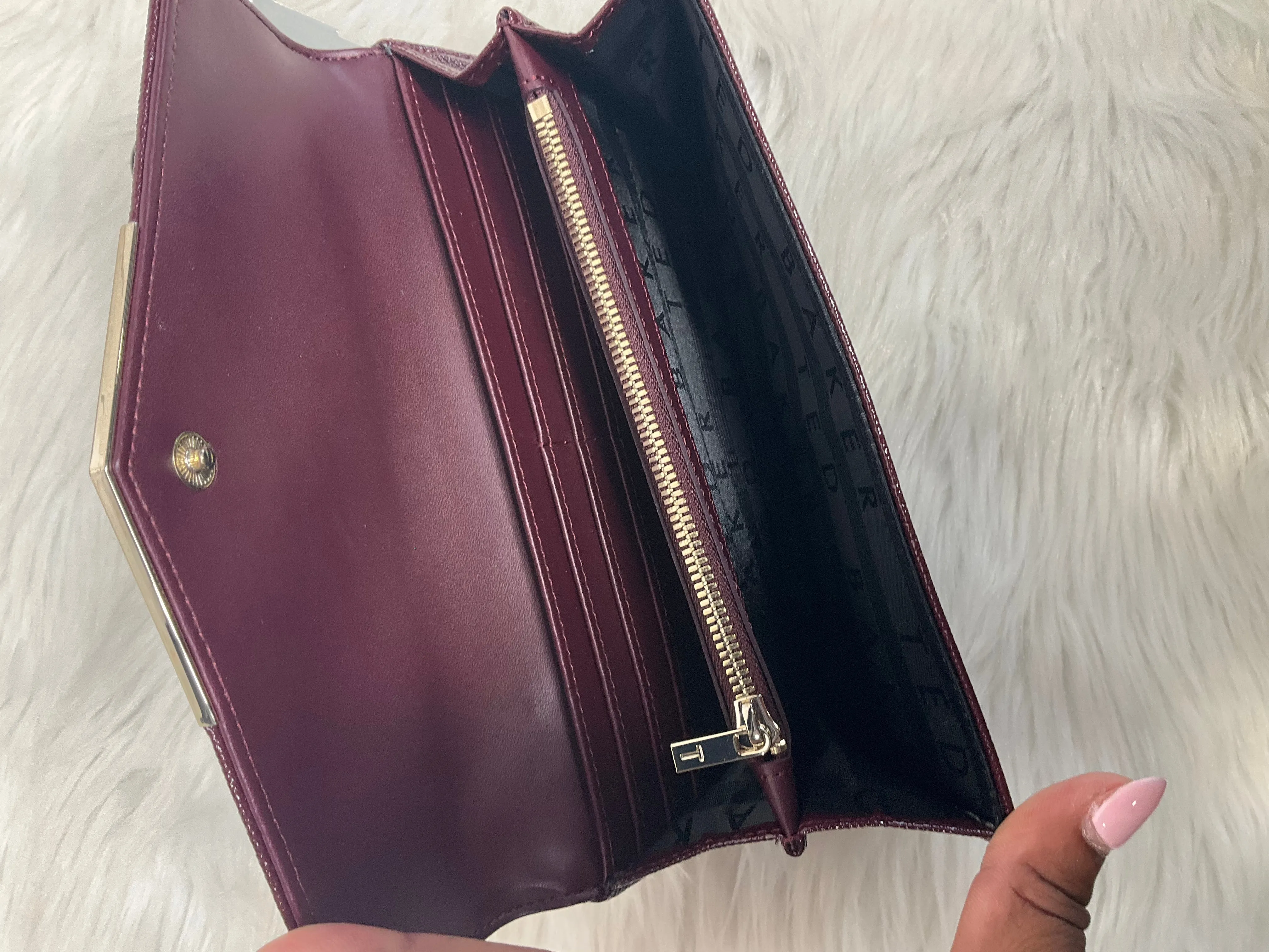 Wallet Designer By Ted Baker  Size: Large
