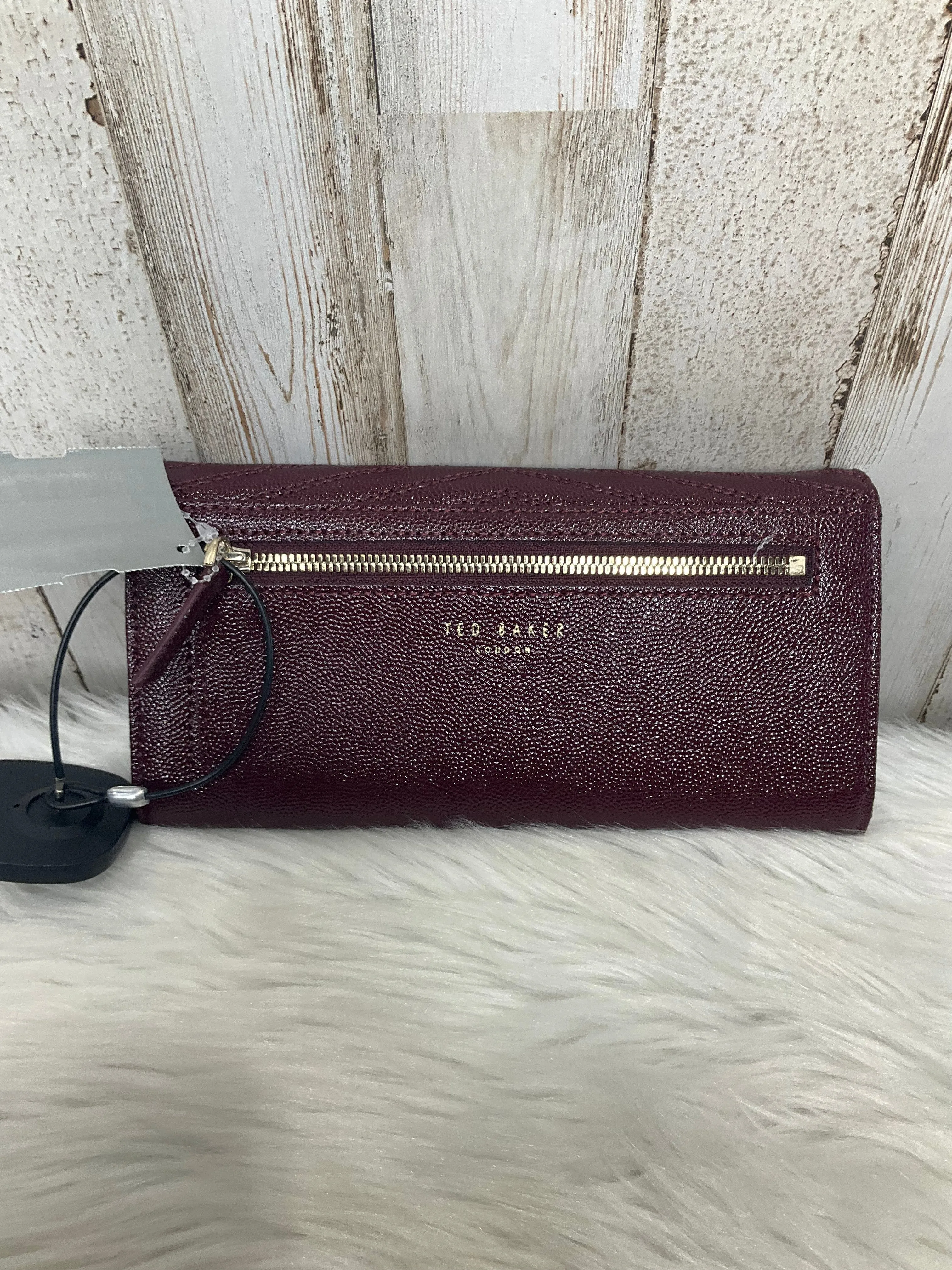 Wallet Designer By Ted Baker  Size: Large