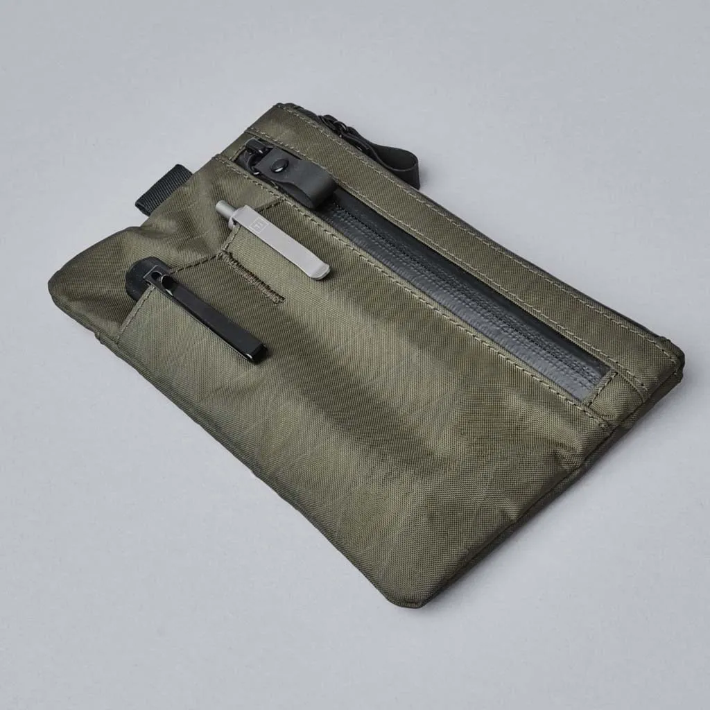 Zip Clutch